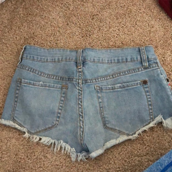 Roxy shorts - Picture 2 of 3